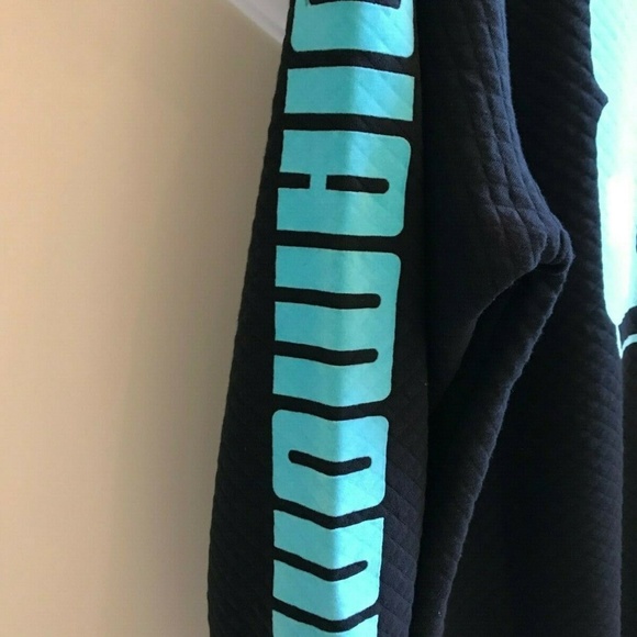 SOLD!! NWT $95 Puma Diamond Team Crew Sweatshirt M - Picture 6 of 8